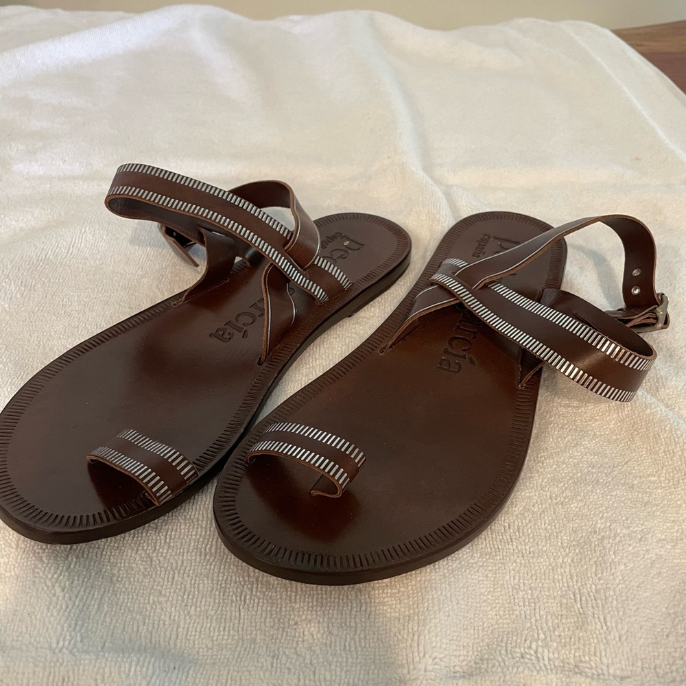 Pedro Garcia Vega Toe-Ring sandals - size 6.5